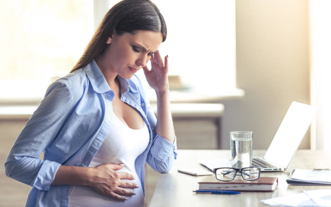 Céphalée chez la femme enceinte – grossesse. huile essentielle
